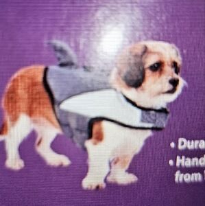 Heart to Tail Pet Flotation Aid with a shark fin!  Size XS 5-15lbs